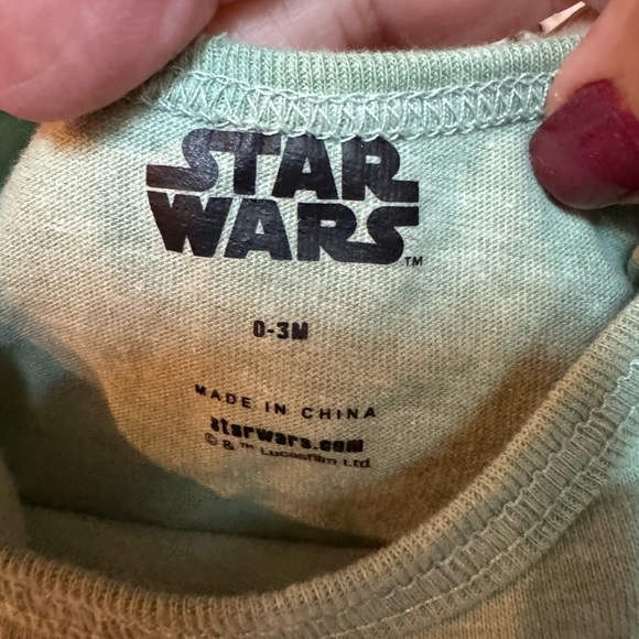 NWT. Star Wars Baby Yoda onesie - Picture 5 of 6